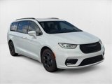 Used 2021 Chrysler Pacifica Touring-L w/ S Appearance Package image 3