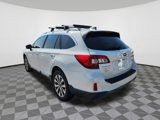 Used 2017 Subaru Outback 3.6R Touring image 3