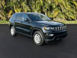 Used 2019 Jeep Grand Cherokee Laredo image 2
