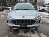 Certified 2022 Ford Escape SE image 2