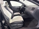 Used 2016 Volkswagen Jetta Sport image 4