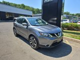 Used 2017 Nissan Rogue Sport SL image 2