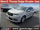 Used 2021 Chrysler Pacifica Touring-L w/ Uconnect Theater Family Group image 3
