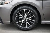 Used 2022 Toyota Camry SE image 5