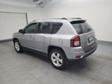 Used 2017 Jeep Compass Latitude image 3