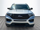 Used 2020 Ford Explorer XLT image 2