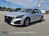 Used 2024 Nissan Altima 2.5 S image 3