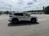 Used 2024 Nissan Rogue S image 4