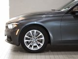 Used 2018 BMW 320i Sedan w/ Convenience Package image 4
