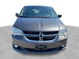 Used 2017 Dodge Grand Caravan SXT image 3