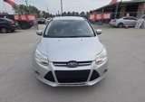 Used 2013 Ford Focus SE image 4