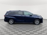 Used 2022 Toyota Sienna LE image 5