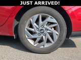Used 2024 Hyundai Elantra SEL image 5