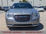 Used 2017 Chrysler 300 C Platinum image 3
