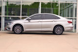 Used 2020 Volkswagen Jetta SE w/ SE Cold Weather Package image 4