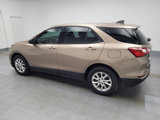 Used 2018 Chevrolet Equinox LS image 3
