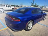 Used 2018 Dodge Charger SXT image 2