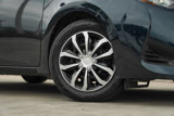 Used 2019 Toyota Corolla LE image 2