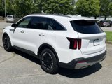 Used 2024 Kia Sorento S image 3