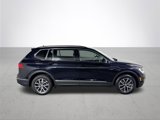 Used 2020 Volkswagen Tiguan SE w/ Panoramic Sunroof Package image 5