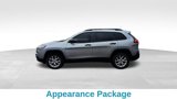 Used 2016 Jeep Cherokee Sport image 3