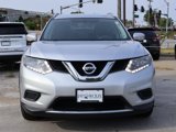 Used 2015 Nissan Rogue SV w/ SV Premium Package image 2