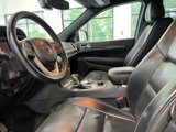 Used 2017 Jeep Grand Cherokee Limited w/ Luxury Group II image 2