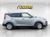 Used 2022 Kia Soul LX w/ Technology Package image 4