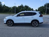 Used 2019 Nissan Rogue SV image 4