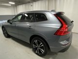 Used 2021 Volvo XC60 T5 Momentum image 2