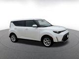 Used 2023 Kia Soul LX w/ LX Technology Package image 2