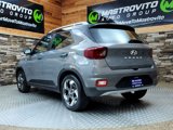 Used 2023 Hyundai Venue Limited image 5