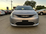 Used 2017 Chrysler Pacifica Touring-L w/ Tire & Wheel Group image 2