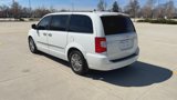 Used 2014 Chrysler Town & Country Touring-L w/ Driver Convenience Group image 6