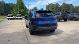 Used 2023 Nissan Rogue SV image 4
