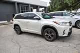 Used 2018 Toyota Highlander Plus image 3
