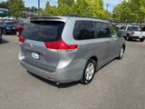 Used 2013 Toyota Sienna LE image 5