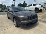 Used 2018 Jeep Cherokee Latitude image 2