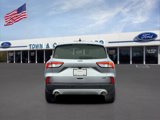Used 2022 Ford Escape SE image 4