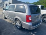 Used 2014 Chrysler Town & Country Touring image 6