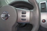 Used 2010 Nissan Frontier SE image 4