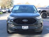 Used 2024 Ford Edge SE w/ Black Appearance Package image 2