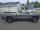Used 2025 Nissan Frontier SV image 4