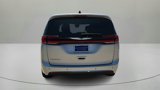 Used 2023 Chrysler Pacifica Touring-L image 5