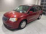 Used 2015 Chrysler Town & Country Touring image 3