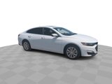 Certified 2019 Chevrolet Malibu LT image 3