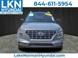 Used 2022 Hyundai Venue Limited image 2
