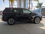 Used 2023 Nissan Rogue SV image 4
