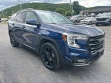 Used 2022 GMC Terrain SLE w/ Driver Convenience Package image 3