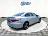 Used 2017 Toyota Camry SE image 5